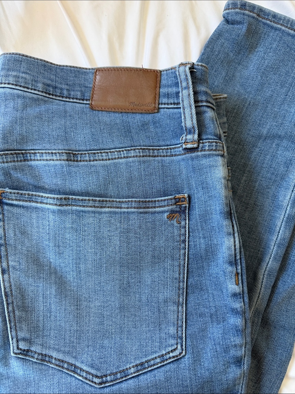 Madewell Jeans | Madewell MID RISE SKINNY 9" Light Wash